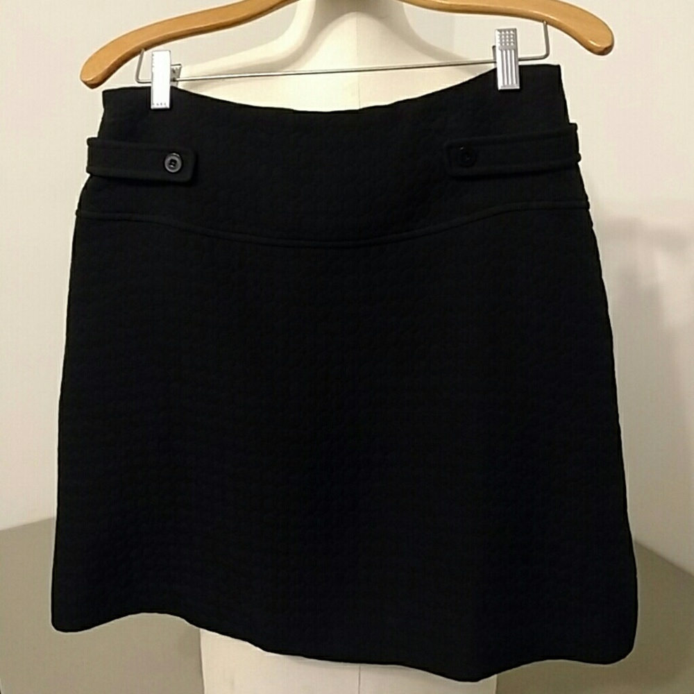 Black lined skirt